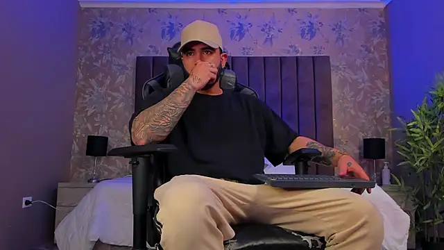 Snapshot of Dante_Dimarco chatting on October 2025 12:07:02 AM Dante Dimarco online show from October 2025 12:07:02 AM