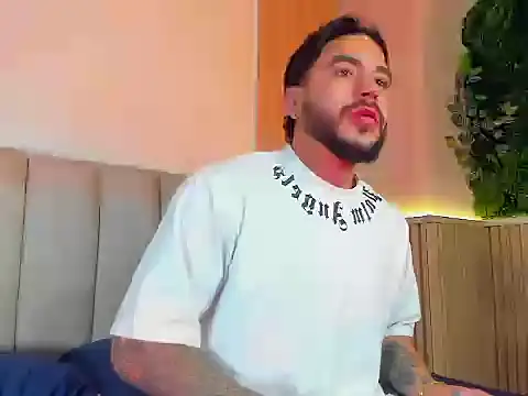 Snapshot of Dante_Dimarco chatting on October 2025 01:07:02 AM Dante Dimarco online show from October 2025 01:07:02 AM