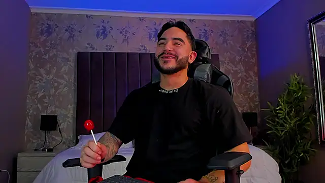 Snapshot of Dante_Dimarco chatting on November 2025 10:01:02 PM Dante Dimarco online show from November 2025 10:01:02 PM