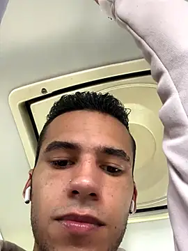 wiland hot23 online show from September 2025 06:13:02 PM