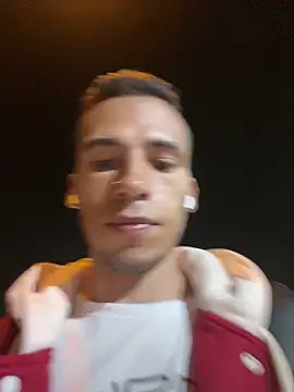 wiland hot23 online show from October 2025 03:42:02 AM