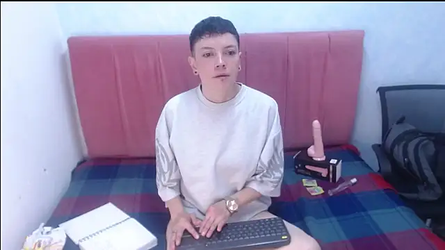 Snapshot of alexmadisoncm101 chatting on November 2025 07:14:01 PM alexmadisoncm101 online show from November 2025 07:14:01 PM