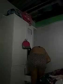 melissa milkk online show from October 2025 04:38:01 AM