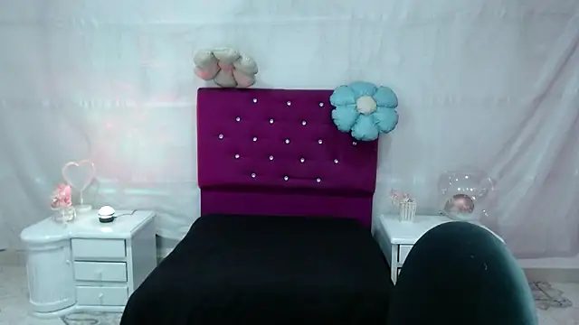 SaharaJohson online show from November 2025 03:50:02 AM