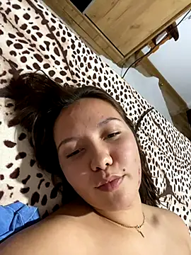 CamillaHessel online show from October 2025 01:51:02 PM