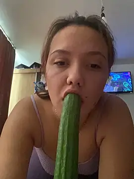 CamillaHessel online show from October 2025 01:13:01 PM