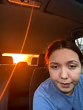 CamillaHessel online show from November 2025 03:00:01 PM