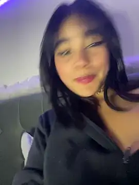 Veeronica  online show from October 2025 11:55:01 PM