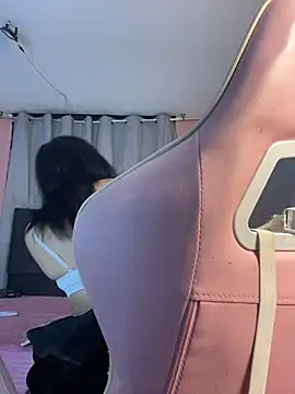 Veeronica  online show from November 2025 12:42:02 AM