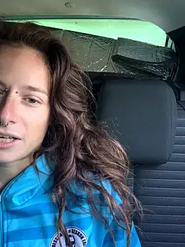 GoldenPussy1329 online show from October 2025 07:20:02 AM