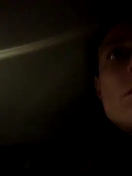 GoldenPussy1329 online show from November 2025 09:35:01 PM