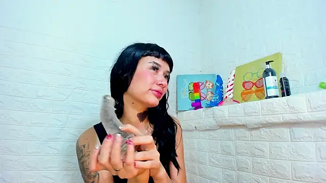 MelanyHarrysHH online show from October 2025 05:18:01 AM