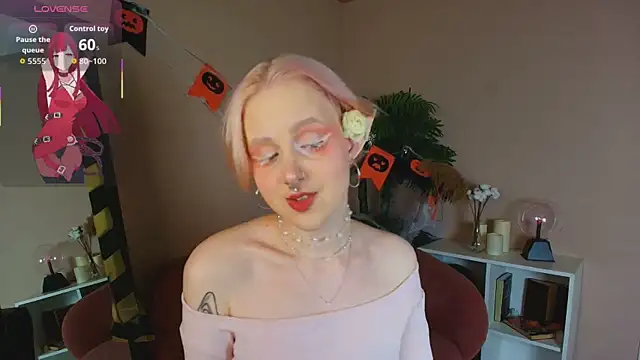 luna son online show from November 2025 09:50:02 PM