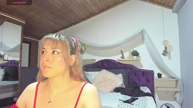 Snapshot of sophialyh_1 chatting on October 2025 12:34:02 PM sophialyh 1 online show from October 2025 12:34:02 PM