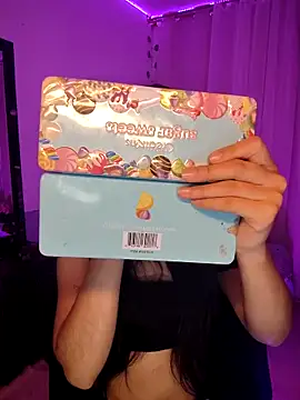 Snapshot of tamara_vald chatting on October 2025 04:20:02 AM tamara vald online show from October 2025 04:20:02 AM