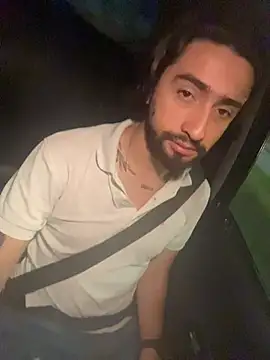 Snapshot of maximusdominus26 chatting on November 2025 08:35:01 AM maximusdominus26 online show from November 2025 08:35:01 AM