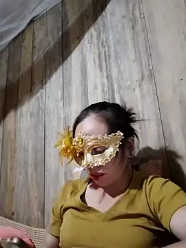 Snapshot of Tuyet_xx chatting on October 2025 02:39:02 PM Tuyet xx online show from October 2025 02:39:02 PM