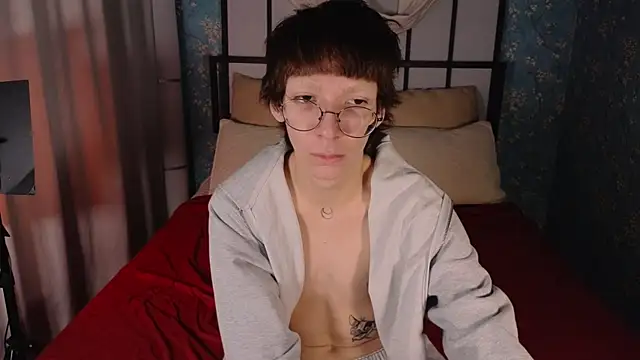 TommieHi online show from October 2025 12:26:02 PM