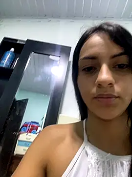 Snapshot of miluwatson chatting on October 2025 01:47:01 AM miluwatson online show from October 2025 01:47:01 AM