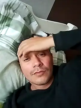 Snapshot of Ricuss9 chatting on October 2025 10:30:01 PM Ricuss9 online show from October 2025 10:30:01 PM