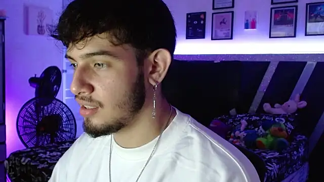 Sebasxxl12 online show from October 2025 10:52:01 PM