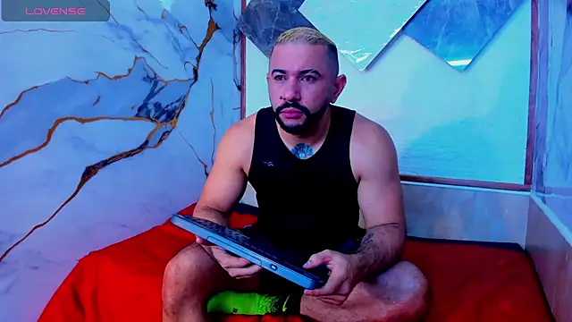 isaac franko online show from October 2025 09:47:01 PM