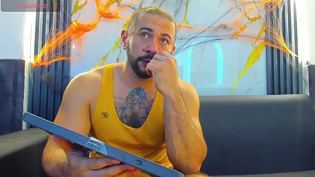 isaac franko online show from October 2025 08:53:02 PM