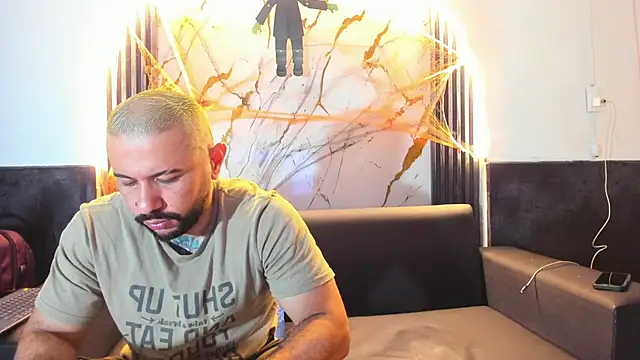 isaac franko online show from October 2025 09:31:02 PM