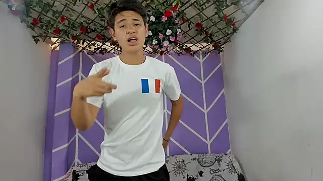 Snapshot of nexusboyhot chatting on October 2025 07:34:01 PM nexusboyhot online show from October 2025 07:34:01 PM