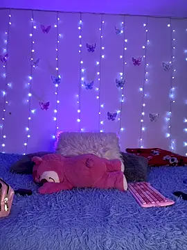 Snapshot of Candyyy_11 chatting on October 2025 07:20:01 PM Candyyy 11 online show from October 2025 07:20:01 PM