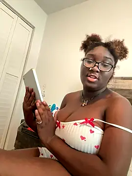 Snapshot of St4G1rL chatting on October 2025 08:11:02 PM St4G1rL online show from October 2025 08:11:02 PM