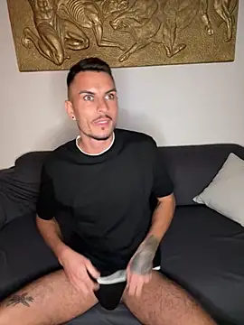 Snapshot of WildFlame2525 chatting on October 2025 05:03:01 PM WildFlame2525 online show from October 2025 05:03:01 PM