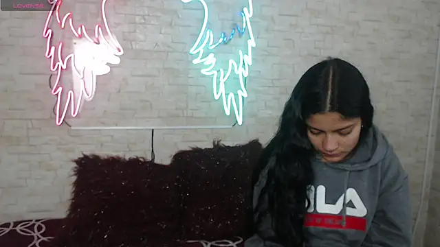 Snapshot of Gaby_and_Mei chatting on October 2025 03:39:02 AM Gaby and Mei online show from October 2025 03:39:02 AM