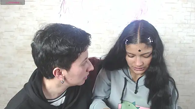 Snapshot of Gaby_and_Mei chatting on October 2025 02:23:02 AM Gaby and Mei online show from October 2025 02:23:02 AM