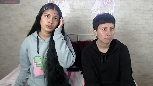 Snapshot of Gaby_and_Mei chatting on October 2025 04:52:01 PM Gaby and Mei online show from October 2025 04:52:01 PM