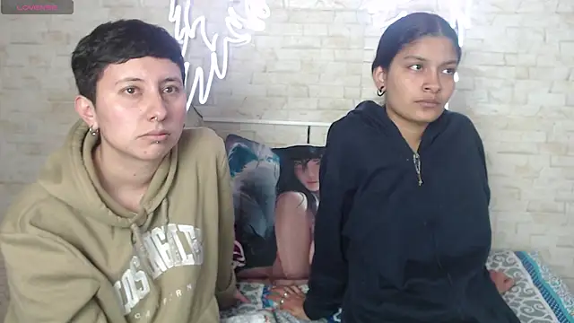 Snapshot of Gaby_and_Mei chatting on November 2025 03:29:01 AM Gaby and Mei online show from November 2025 03:29:01 AM