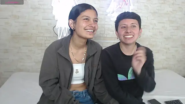 Snapshot of Gaby_and_Mei chatting on November 2025 03:06:02 AM Gaby and Mei online show from November 2025 03:06:02 AM