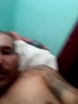 Snapshot of cesargoch87 chatting on October 2025 03:18:01 AM cesargoch87 online show from October 2025 03:18:01 AM