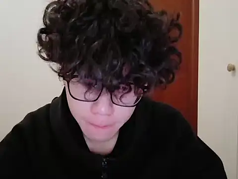 hangzi-0011 online show from November 2025 12:07:01 PM