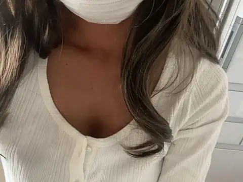 Snapshot of Toriyufu chatting on November 2025 01:38:02 AM Toriyufu online show from November 2025 01:38:02 AM