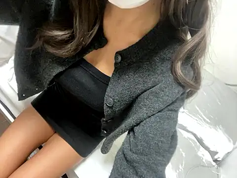 Snapshot of Toriyufu chatting on December 2025 11:03:02 PM Toriyufu online show from December 2025 11:03:02 PM