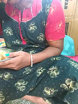 Snapshot of Tamilselviroja- chatting on November 2025 03:56:02 PM Tamilselviroja- online show from November 2025 03:56:02 PM