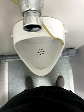 KingAdonisss online show from November 2025 06:18:02 PM