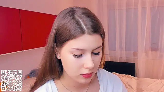 Snapshot of MondoNeko chatting on November 2025 07:08:02 AM MondoNeko online show from November 2025 07:08:02 AM