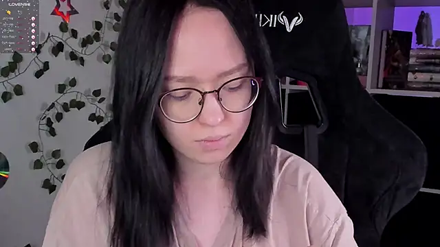 Snapshot of power_robynn chatting on October 2025 12:59:01 PM power robynn online show from October 2025 12:59:01 PM