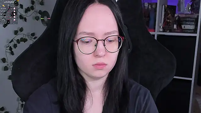 Snapshot of power_robynn chatting on October 2025 04:30:02 PM power robynn online show from October 2025 04:30:02 PM