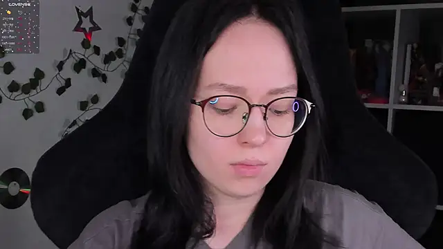 Snapshot of power_robynn chatting on October 2025 03:57:02 PM power robynn online show from October 2025 03:57:02 PM