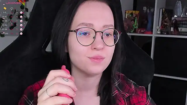 Snapshot of power_robynn chatting on October 2025 07:41:02 AM power robynn online show from October 2025 07:41:02 AM