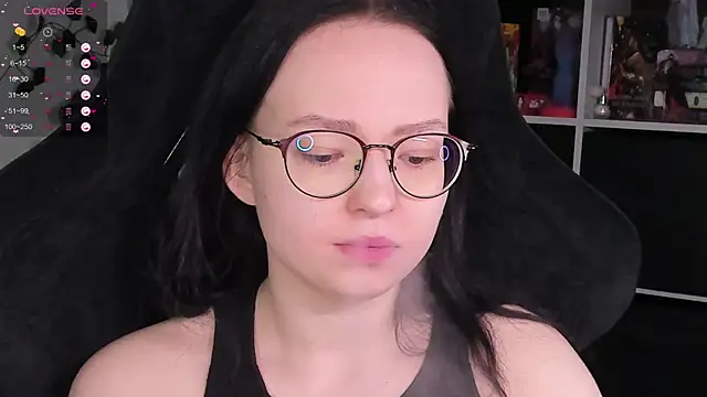 Snapshot of power_robynn chatting on October 2025 05:06:02 PM power robynn online show from October 2025 05:06:02 PM