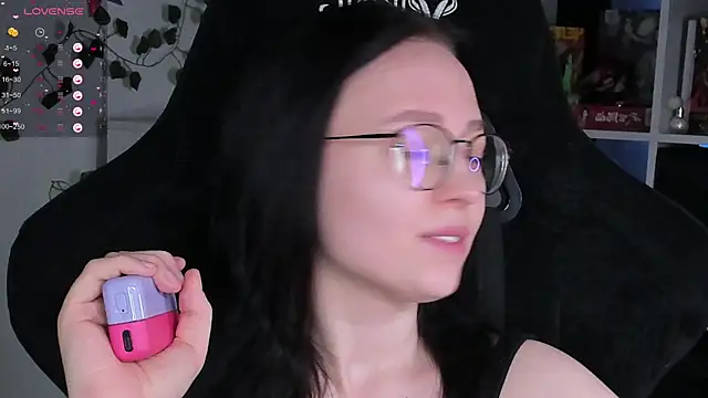 Snapshot of power_robynn chatting on November 2025 11:33:02 AM power robynn online show from November 2025 11:33:02 AM